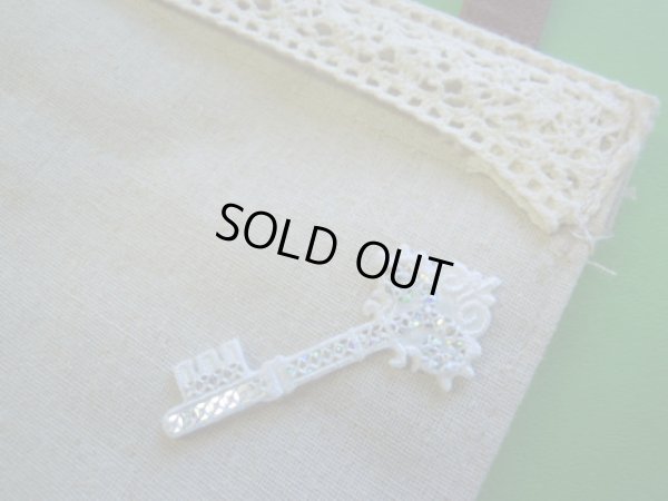 画像3: スパングルト-ン！ホットフィックスの幸運の扉を開けます？人気のキー柄　　シロ