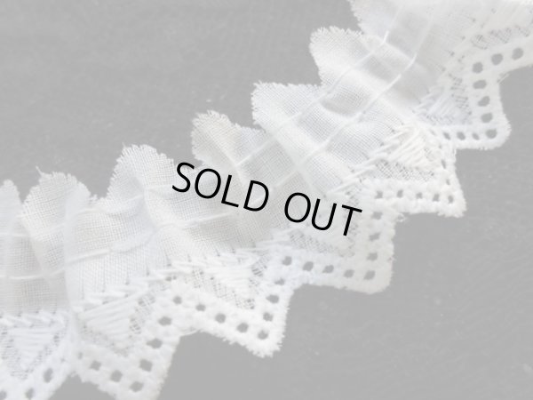 画像1: お買い得品！ハンパ物市！人気のシロの綿フリルレース　1.2M