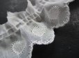 画像2: 幅約4ｃ　エレガントなハート柄の綿フリル　オフシロ　3M (2)