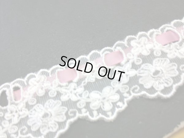 画像1: 幅約3.6ｃ　在庫処分！人気の花柄の両山リボン通しのコードチュール！　オフシロ　　3Ｍ