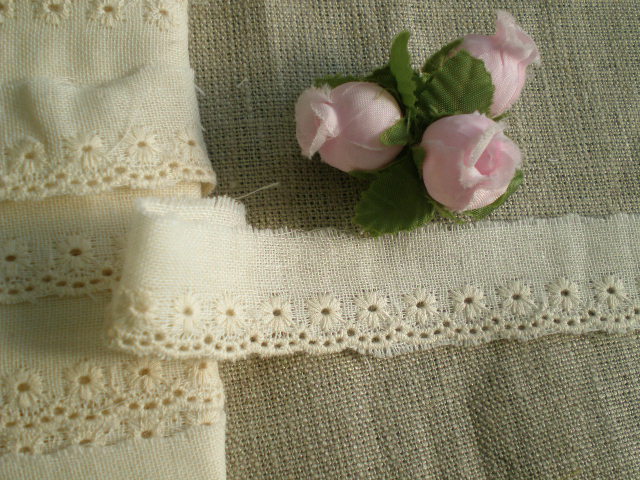 画像1: オリジナル・ダブルガーゼの花柄の綿レース