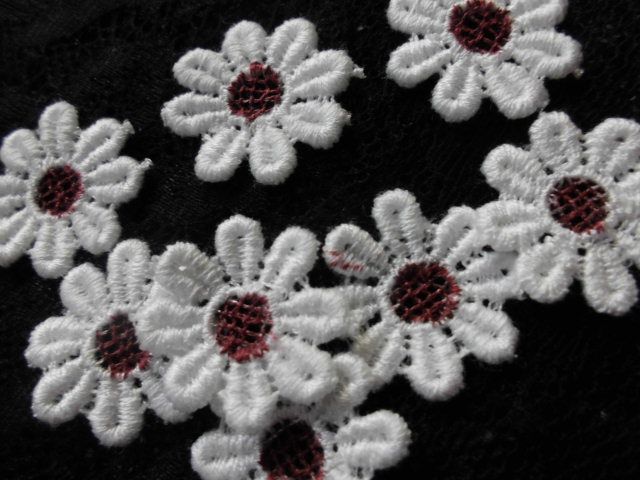 刺繍No.867 ケミカル 花 モチーフ  50枚