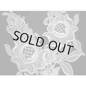 画像: 人気の花柄　オフシロのケミカルのアップリケレース　２組４枚入り