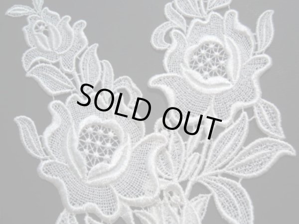 画像1: 人気の花柄　オフシロのケミカルのアップリケレース　２組４枚入り