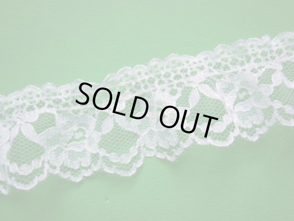 画像1: 人気のオフシロの花柄のフリル　1.2M 