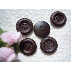 画像: 18ｍｍ　まるで革みたいなボタン　4個入り