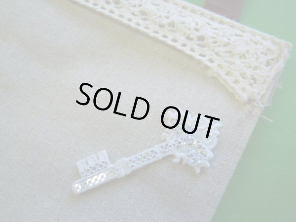 画像3: スパングルト-ン！ホットフィックスの幸運の扉を開けます？人気のキー柄　　シロ