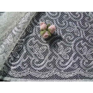 画像: オフシロのエレガントなリーフ柄の広幅高級チュールレース　1.5M