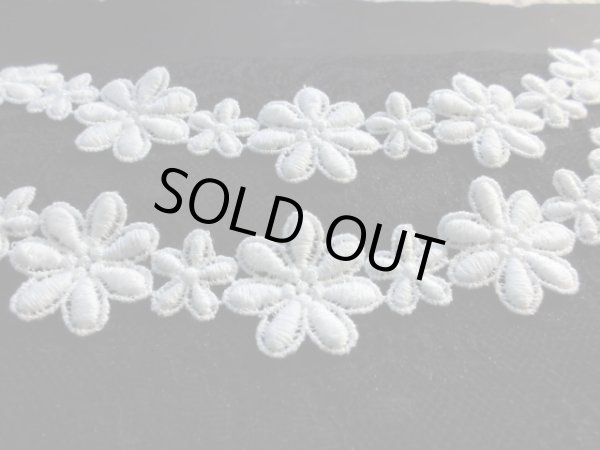 画像2: メッチャ可愛い花柄　オフシロのコットンケミカルのアクセサリーレース　0.3Ｍ