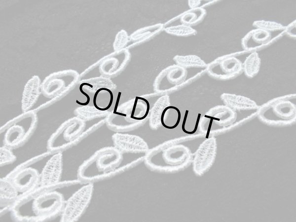 画像1: メッチャ可愛いリーフ柄　オフシロのケミカルのアクセサリーレース　0.5Ｍ