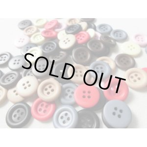 画像: 約13ｍｍ　お買い得なカラーボタンアソート　30個入り