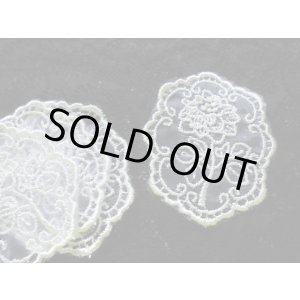 画像: お買い得なオフシロの薔薇柄　オーガンジモチーフレース　　5枚入り