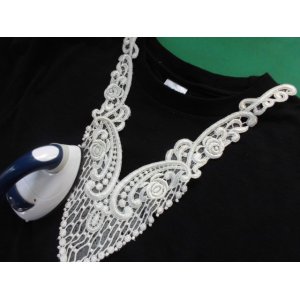 画像: 貴女のＴシャツをリフォーム！アイロン接着!　レース工房☆太陽のぴたっとレース　襟先花柄モチーフ　1枚