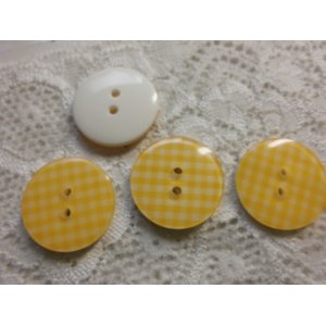 画像: 在庫処分！高級ボタン　ボタンイヤリングに！？　人気のチェック柄　4個入り