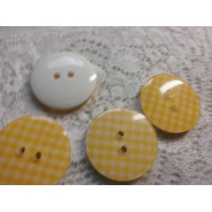 画像: 在庫処分！高級ボタン　ボタンイヤリングに！？　人気のチェック柄　4個入り
