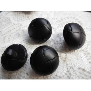 画像: 約21ｍｍ　メッチャお買い得な高級革ボタン　4個入り