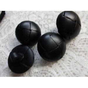 画像: 約25ｍｍ　メッチャお買い得な高級革ボタン　4個入り