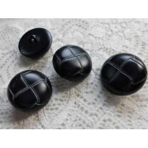 画像: 約25ｍｍ　メッチャお買い得！皮みたいなボタン　4個入り