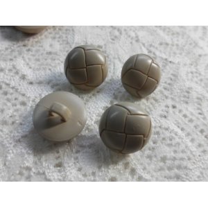 画像: 約15ｍｍメッチャお買い得！皮みたいなボタン　4個入り