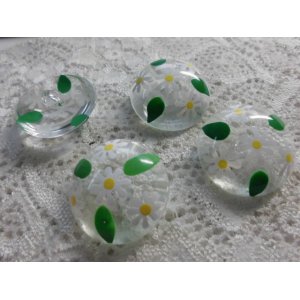 画像: 約25ｍｍ　在庫処分！高級ボタン　ボタンイヤリングに！？　花柄　4個入り