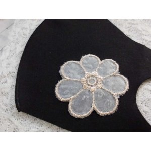 画像: 手作りマスクのアクセントに如何！アイロン接着　レース工房☆太陽のぴたっとレース　花柄モチーフ　4枚