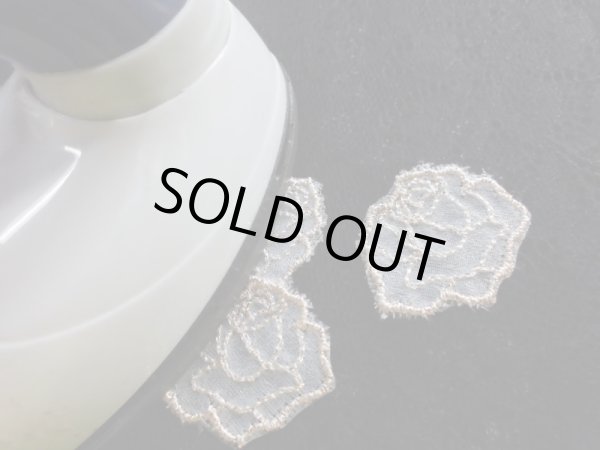 画像1: 手作りマスクのアクセントに如何！アイロン接着　レース工房☆太陽のぴたっとレース　薔薇柄モチーフ　10枚