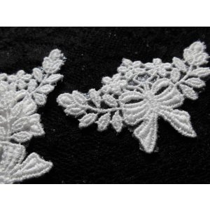 画像: 手作りのマスクに如何！アイロン接着!レース工房☆太陽のぴたっとレース　エレガントなリボン柄のモチーフレース　6枚