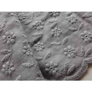画像: 新柄！大幅値下げ！手作りのマスクに如何！メチャメッチャお買い得！可愛い綿のダブルガーゼレース　グレー　1.5M