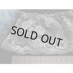 画像: 数量限定！　人気の淡いブルー　花柄のフリル　1M