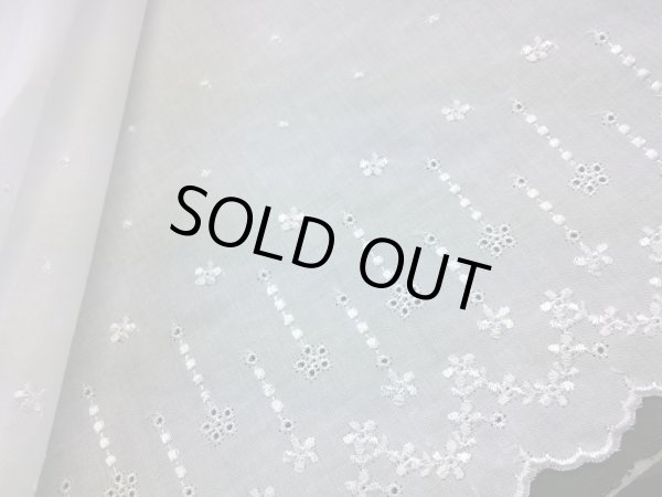 画像1: 幅約25ｃ　とてもエレガントなシロの綿レース　1.5M