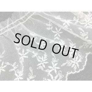 画像: 大変人気のチュールフリルです！花柄のオフシロの高級チュール　　1.5Ｍ