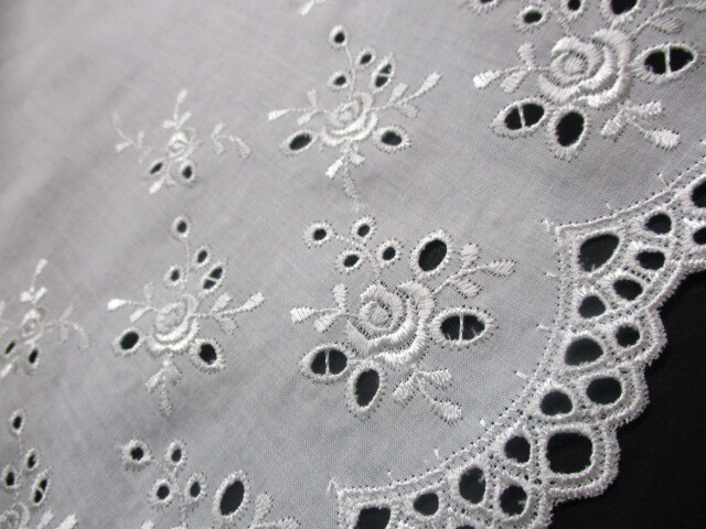 画像: 数量限定品、大変人気の広幅チュールレースと広幅綿レースのカテゴリーより ベビー服様に生産されたオーガンジレースと綿ボーダーレースを出品しました！