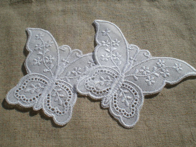 画像: 繊細な蝶々柄の綿モチーフレース　２枚入り