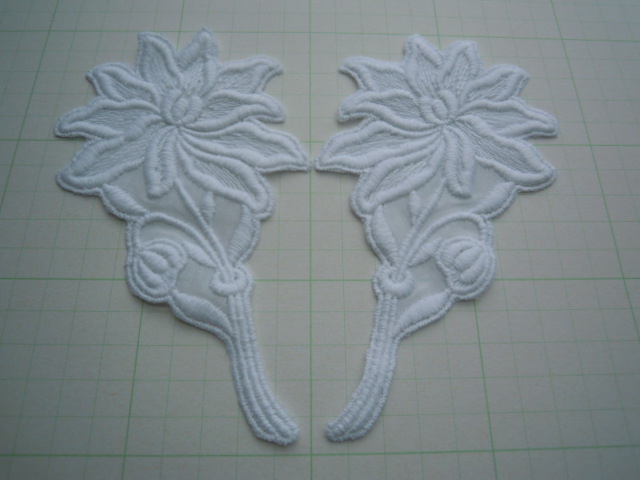 画像: お買い得なシロの花柄　綿モチーフレース　　1組2枚入り