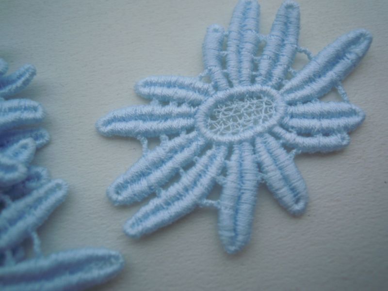 画像1: エレガントなブルーの花柄の綿ケミカルチーフレース　12枚入り