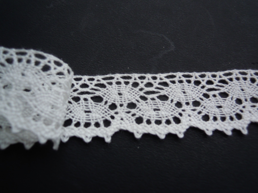 画像2: 幅約2.3ｃ 人気のオフシロのトーション　5Ｍ