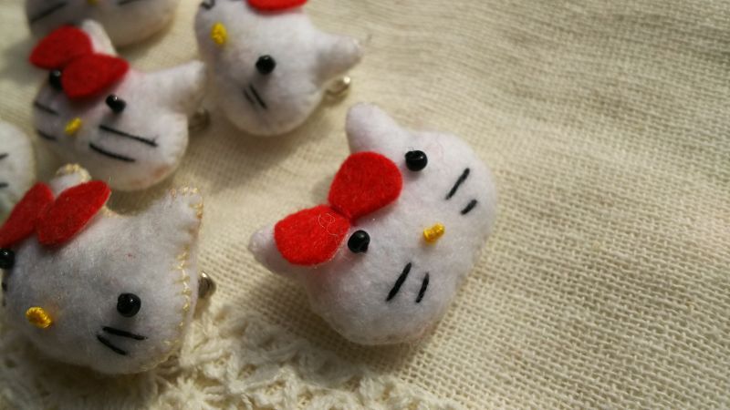 画像1: 可愛い可愛いネコちゃんのマスコット　８個入り