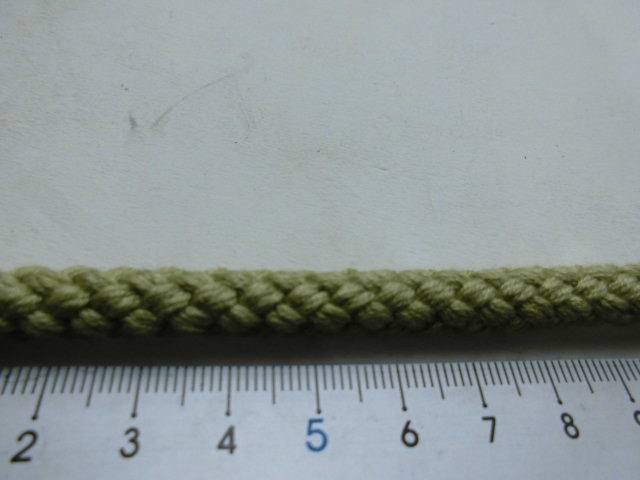 画像: 幅約0.9ミリ　人気のカラーロープ　ダークな若草色　4Ｍ