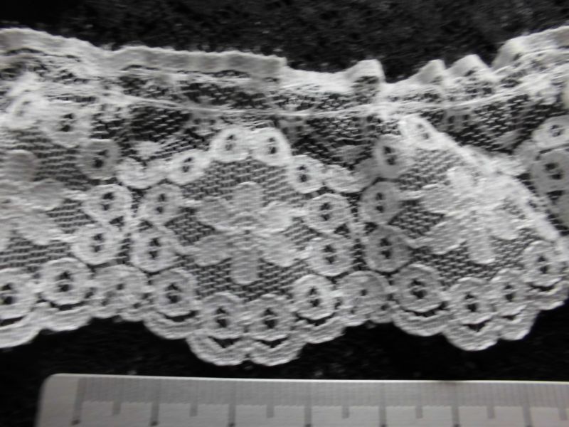 画像: 幅約4.5ｃ　人気のオフシロのフリル　4M