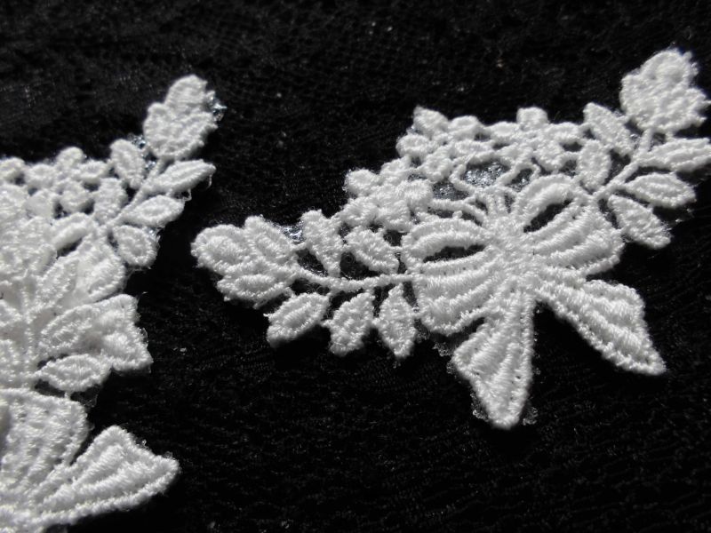 画像1: 手作りのマスクに如何！アイロン接着!レース工房☆太陽のぴたっとレース　エレガントなリボン柄のモチーフレース　6枚