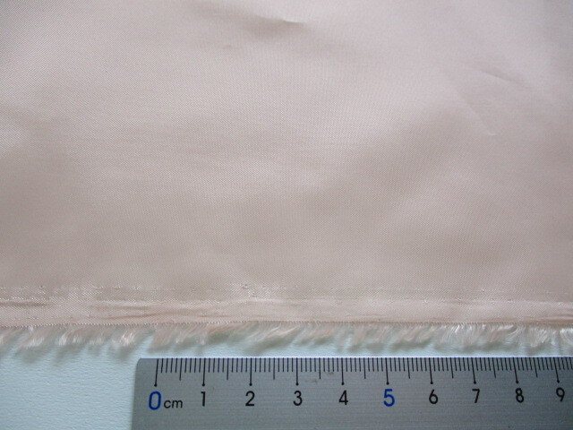 画像: お買い得なサーモンピンクの薄手のデシン　2Ｍ