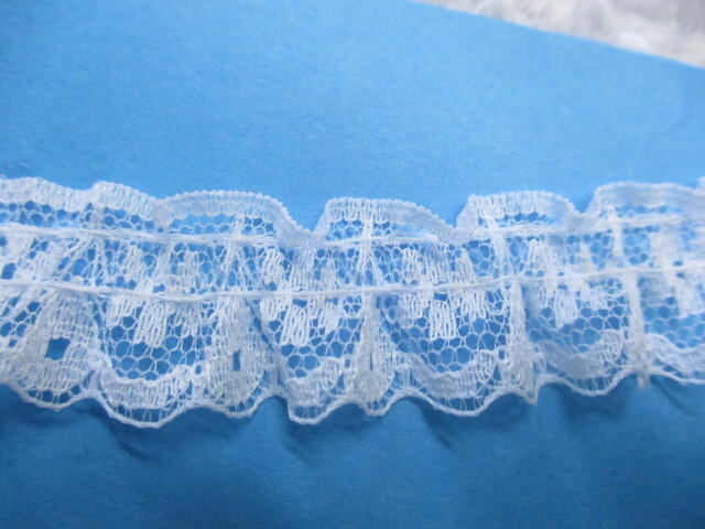 画像: メッチャお買い得な数量限定！特価品！！！シロの人気のラッセルフリル原反売り●