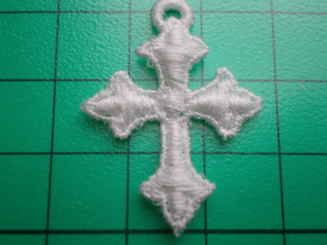 画像: 綿ケミカルの繊細な十字架柄のモチーフ　3枚入り　◎